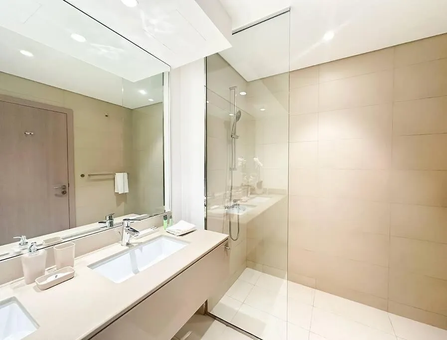Appartement Vibrant 2Br Lake View Withpool&Gym Access 430B1 Abu Dhabi