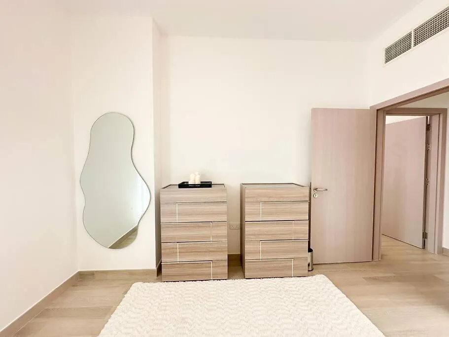 Appartement Vibrant 2Br Lake View Withpool&Gym Access 430B1 Abu Dhabi